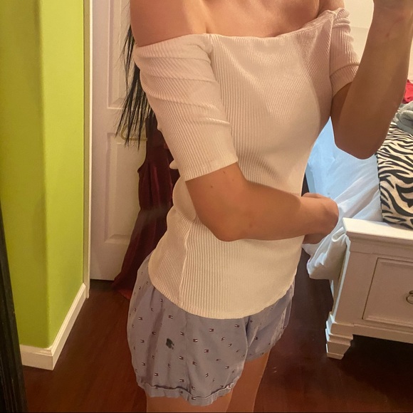 Off Shoulder Top - Picture 2 of 6